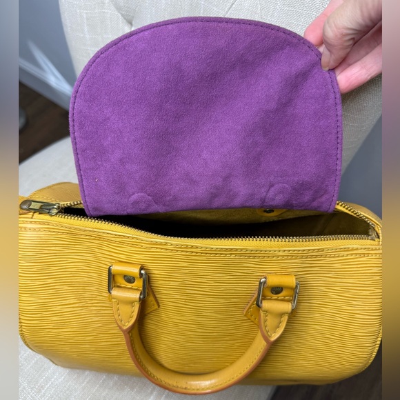 Authentic Louis Vuitton Speedy 25 satchel bag yellow Epi leather - Picture 15 of 16
